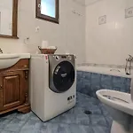 Mainalis * Kardarász