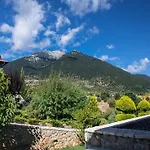 Villa Mainalis