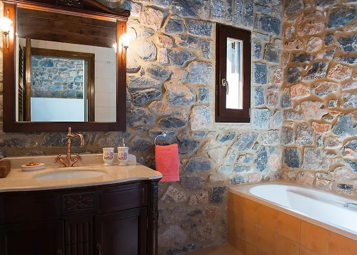 Mainalis Vila Kardharás