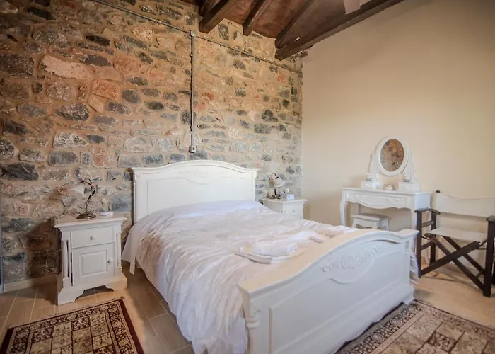 Vila Mainalis Kardharás